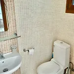 Villa Lindos House 3 Bedrooms 7 Guests